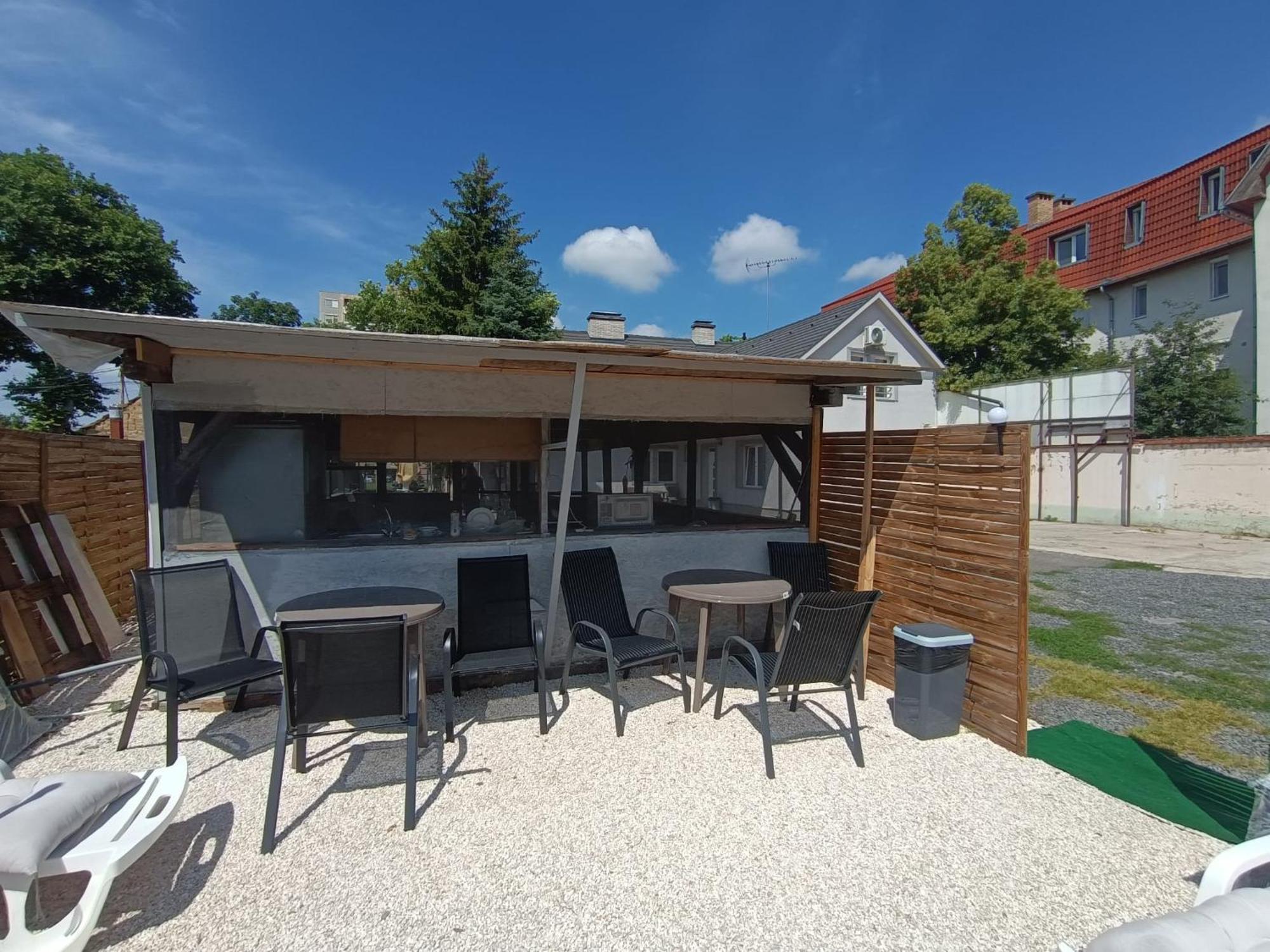 Borostyan Panzio Bed & Breakfast Debrecen Exterior photo