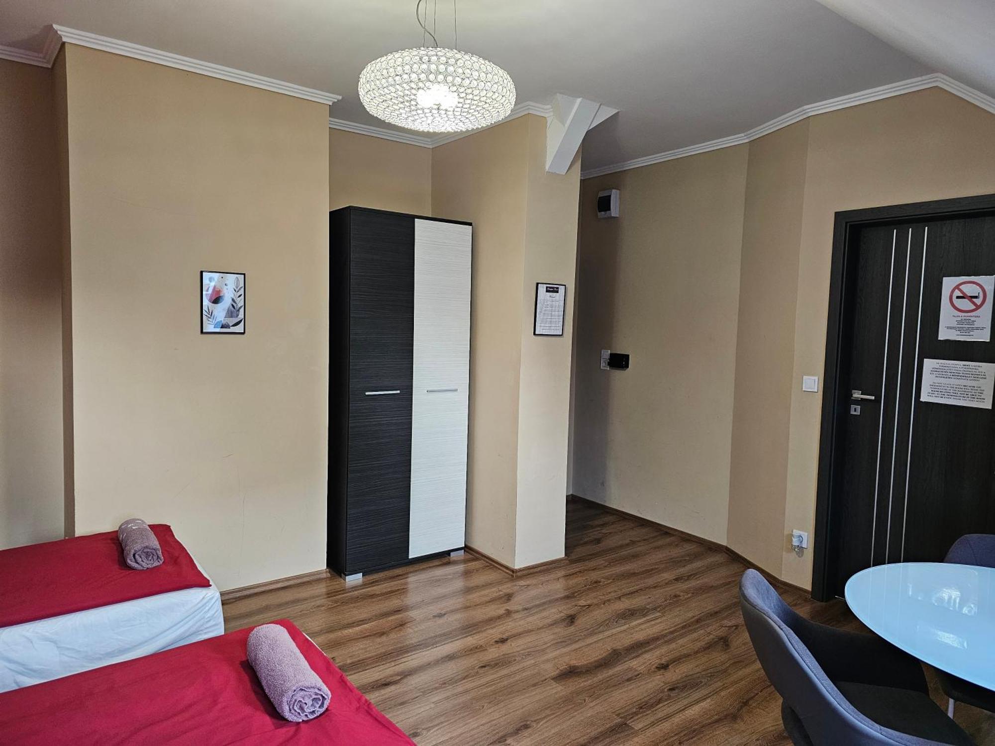 Borostyan Panzio Bed & Breakfast Debrecen Exterior photo